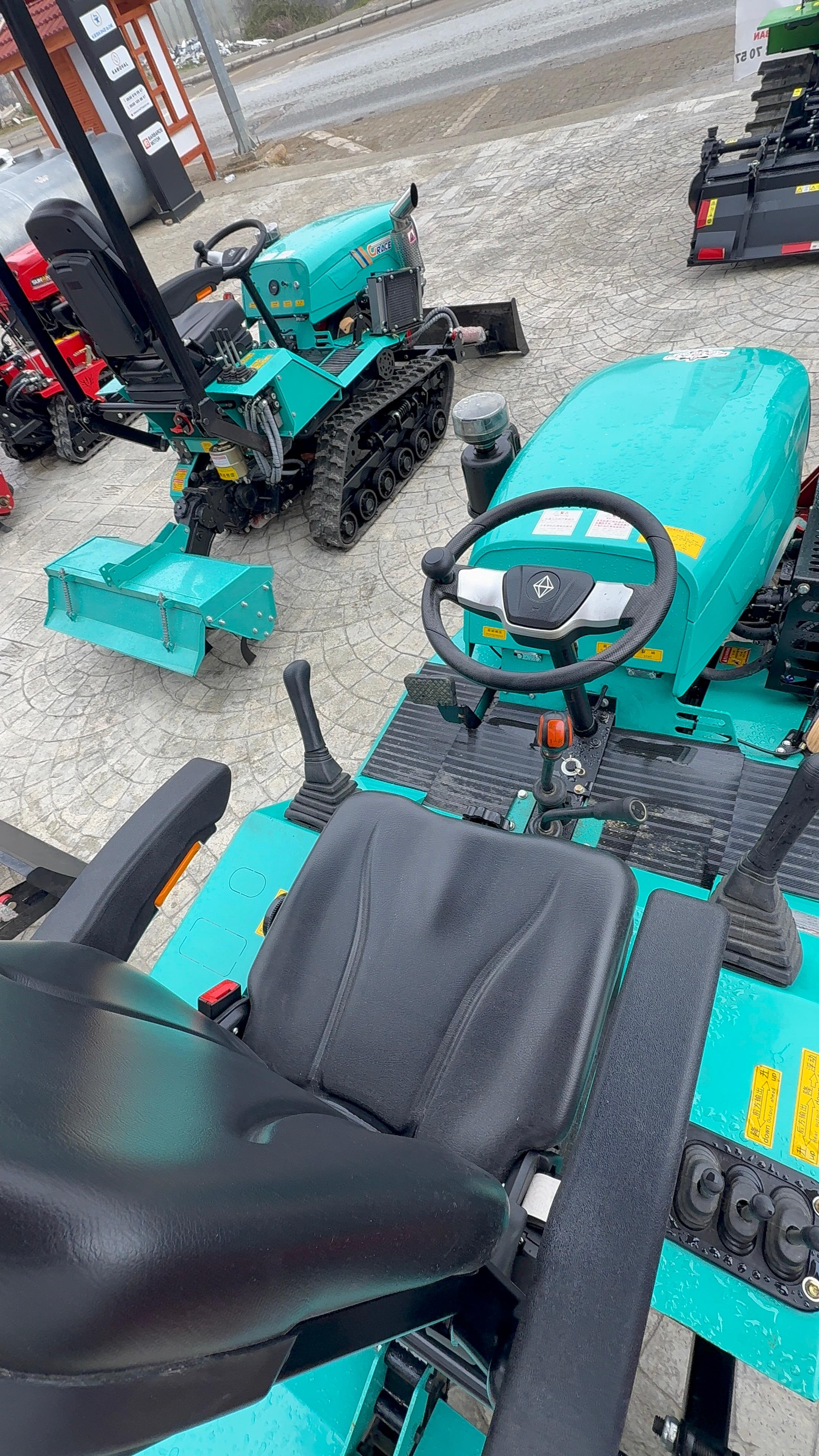 35HP EXCAVATÖRLÜ PALETLİ TRAKTÖR