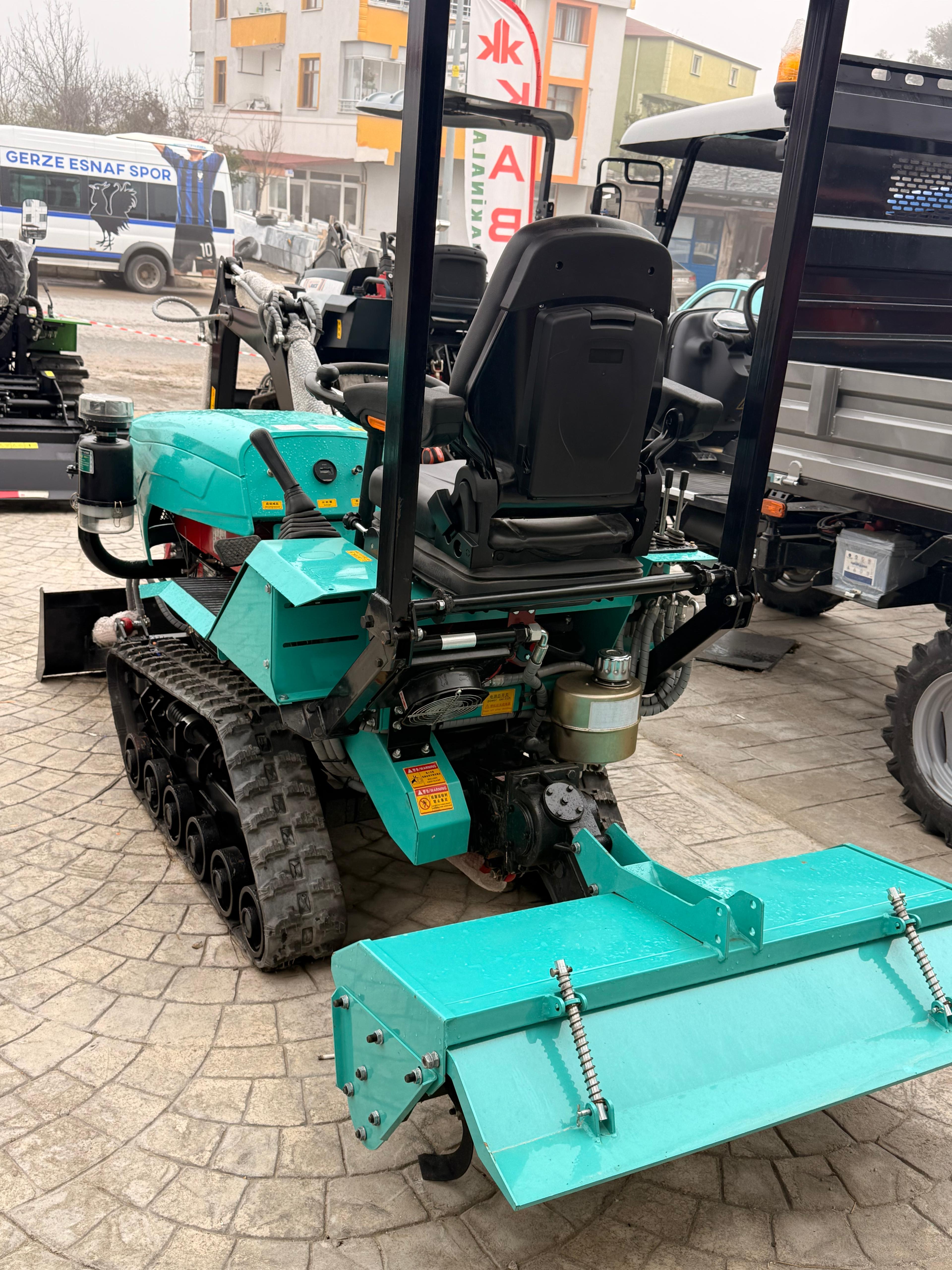 35HP EXCAVATÖRLÜ PALETLİ TRAKTÖR