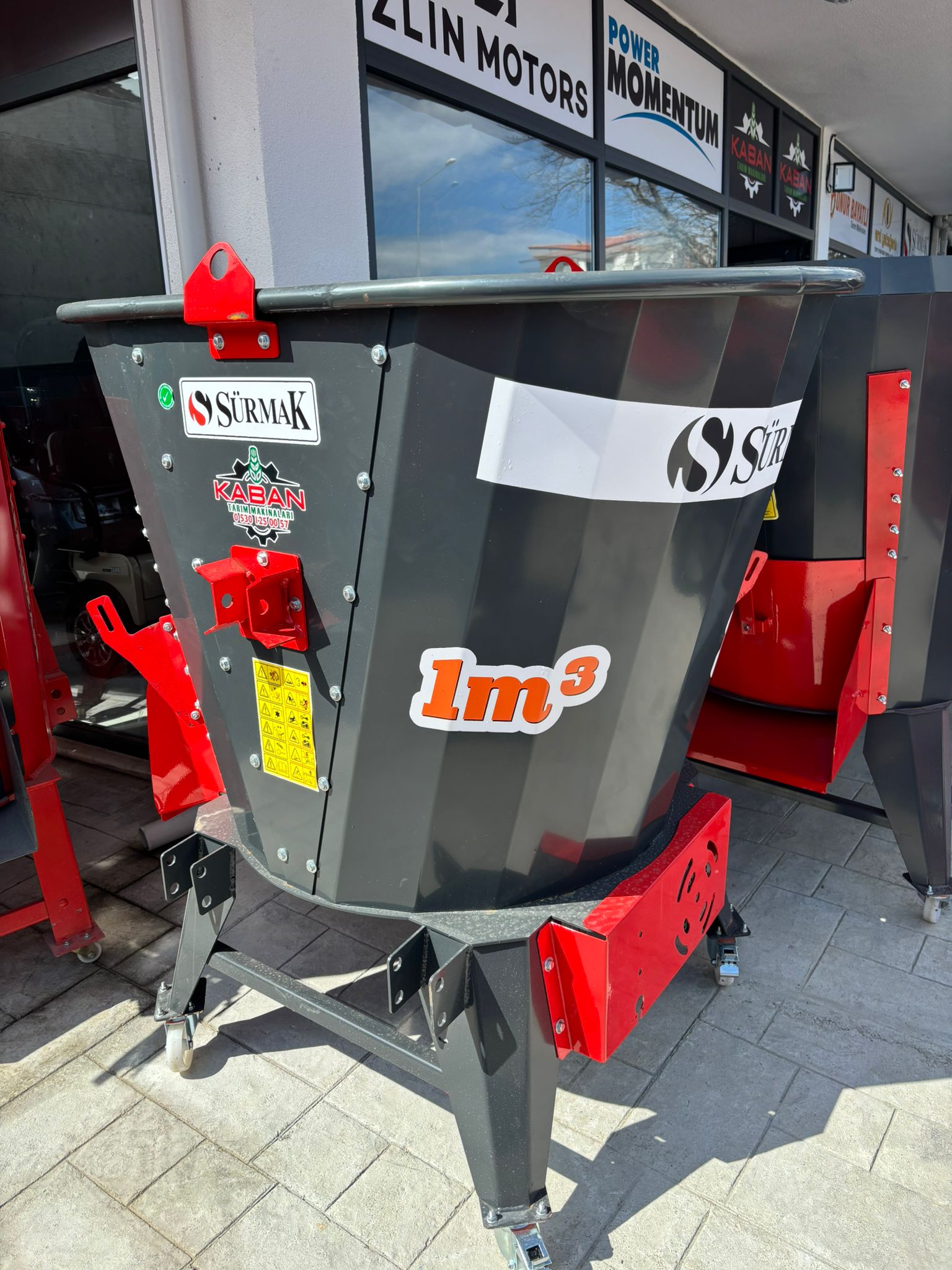 1M3 YEM KARMA MAKİNESİ