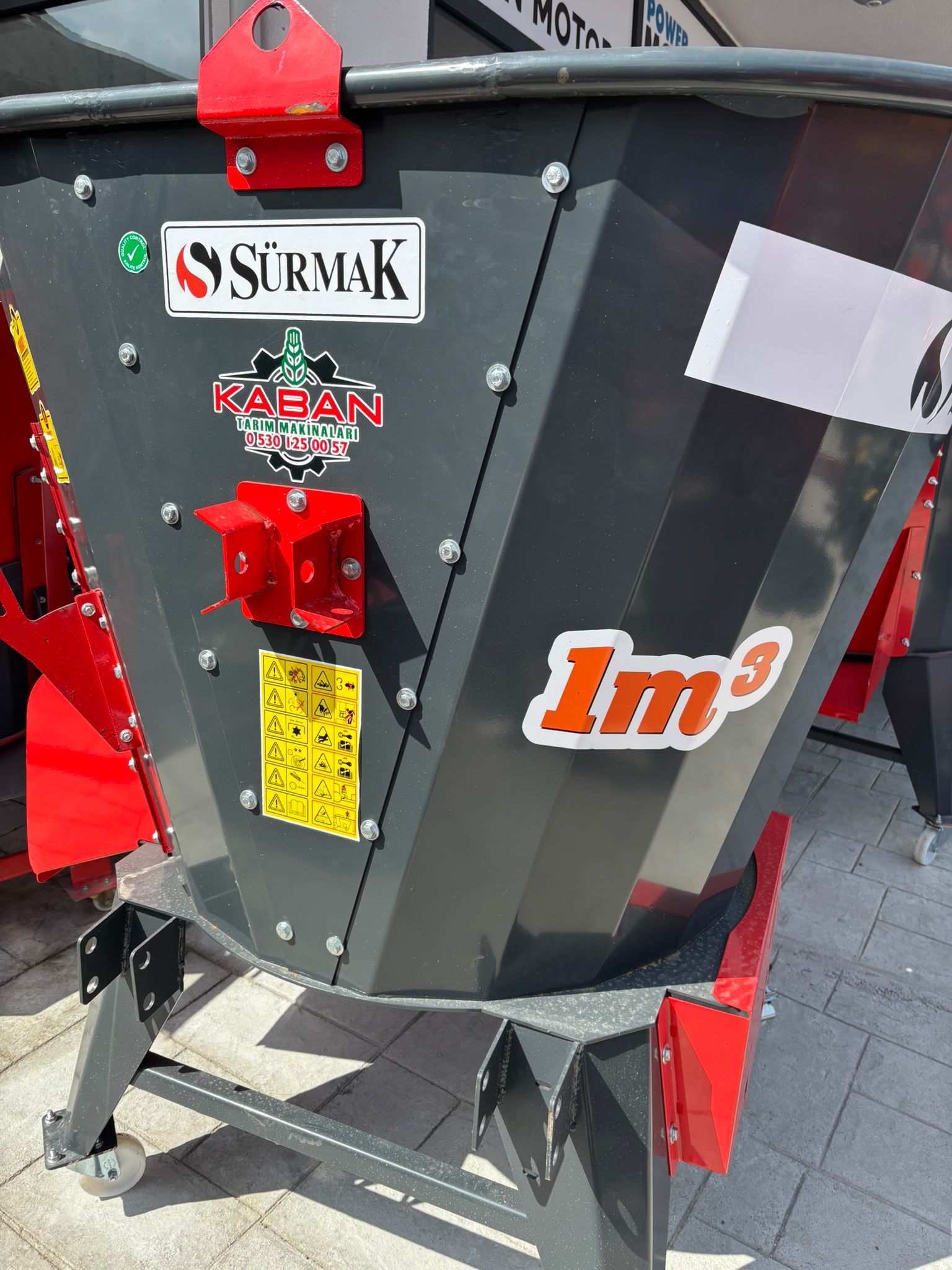 1M3 YEM KARMA MAKİNESİ