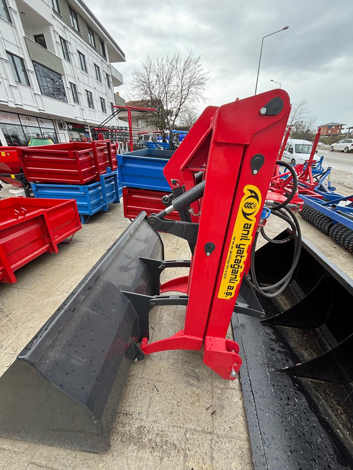 YÜKLEYİCİ KEPÇE KATLANIR PERGEL TİP