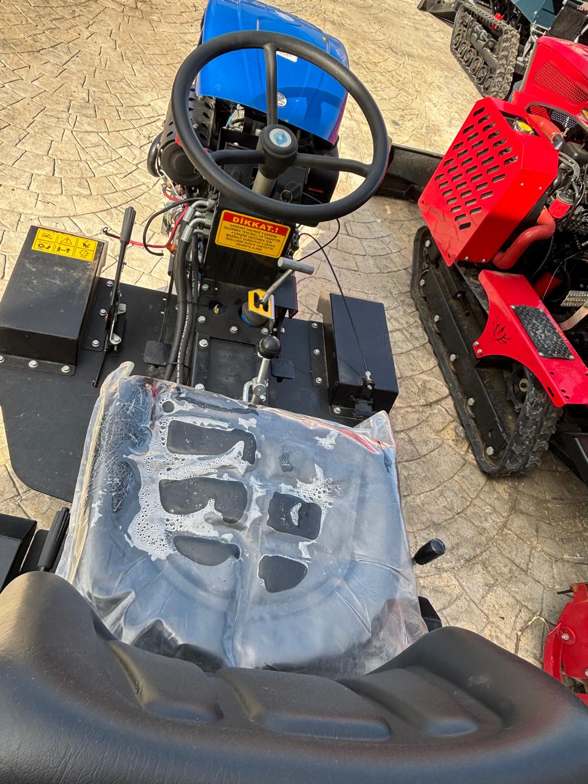 12 HP 4X4 BELDEN KIRMALI TRAKTÖR
