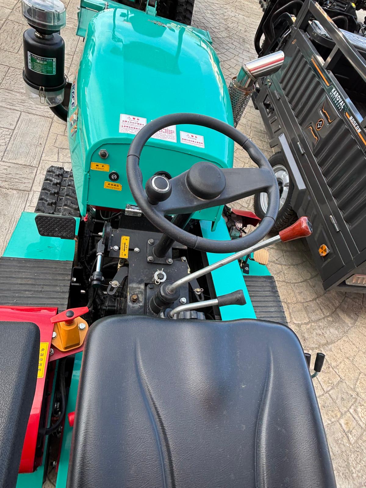 35 HP PALETLİ DÜZ YENİ NESİL PALETLİ TRAKTÖR