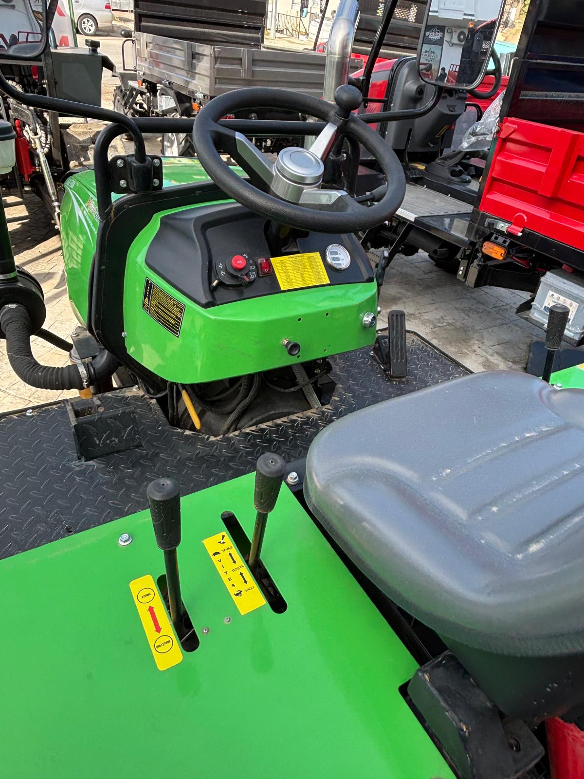 70 HP PALETLİ TRAKTÖR 4 SİLİNDİR
